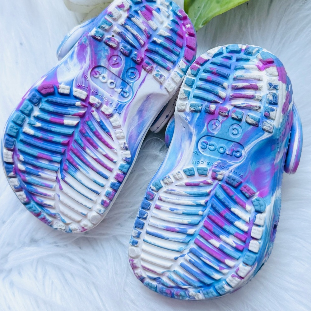 Toddler Marbled Crocs - Picture 6 of 6